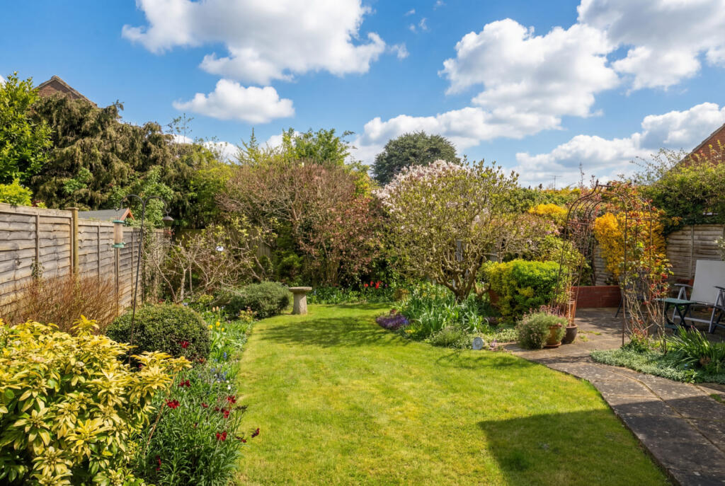Hill Top Lane, Saffron Walden, Essex, CB11 photo 3