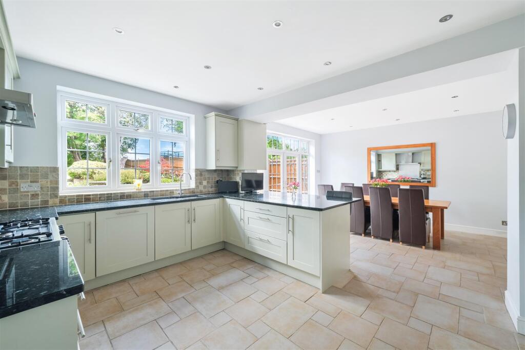 House in Epsom and Ewell, Ewell - View 2