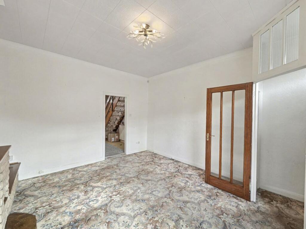 House in Oldham - View 4