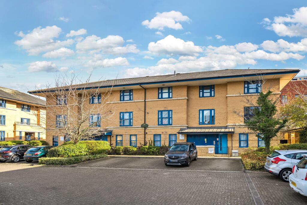Main image of property: North Row, Central Milton Keynes, Milton Keynes, MK9
