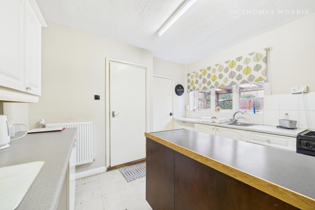 Desborough Road, Hartford, Huntingdon, Cambridgeshire, PE29 photo 3