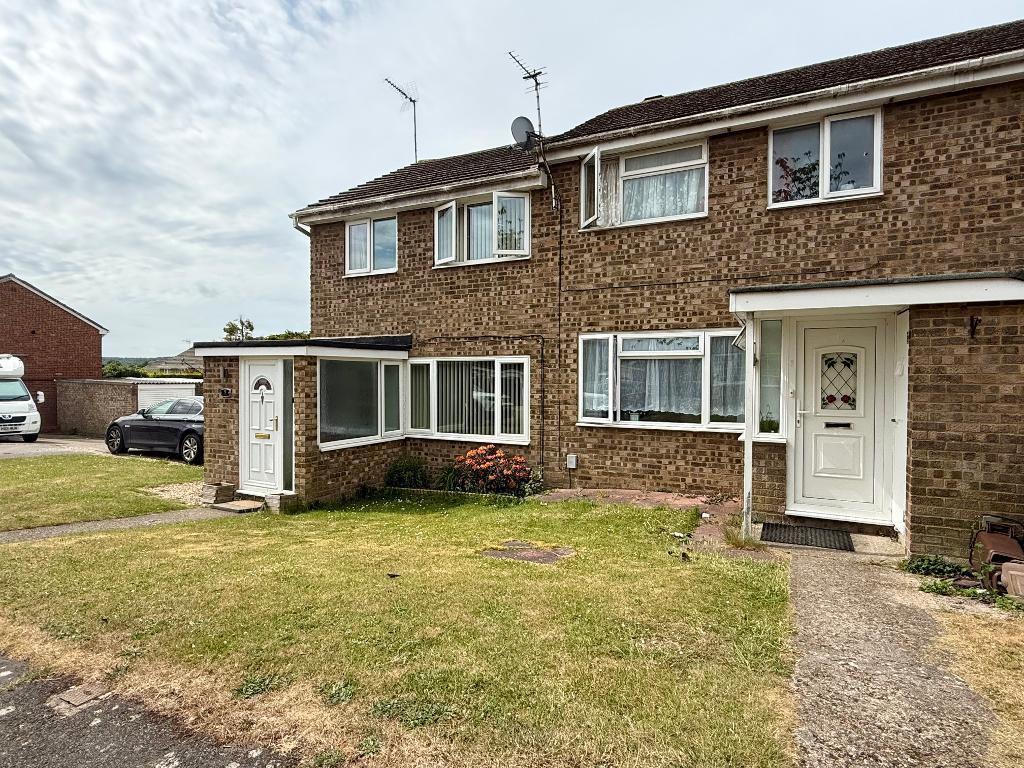 Main image of property: Englands Avenue, Dunstable, Bedfordshire, LU6 1UH
