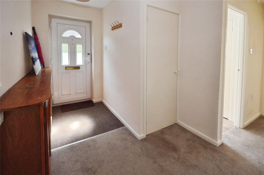 Heath Row, Bishop's Stortford, Hertfordshire, CM23 - View 2