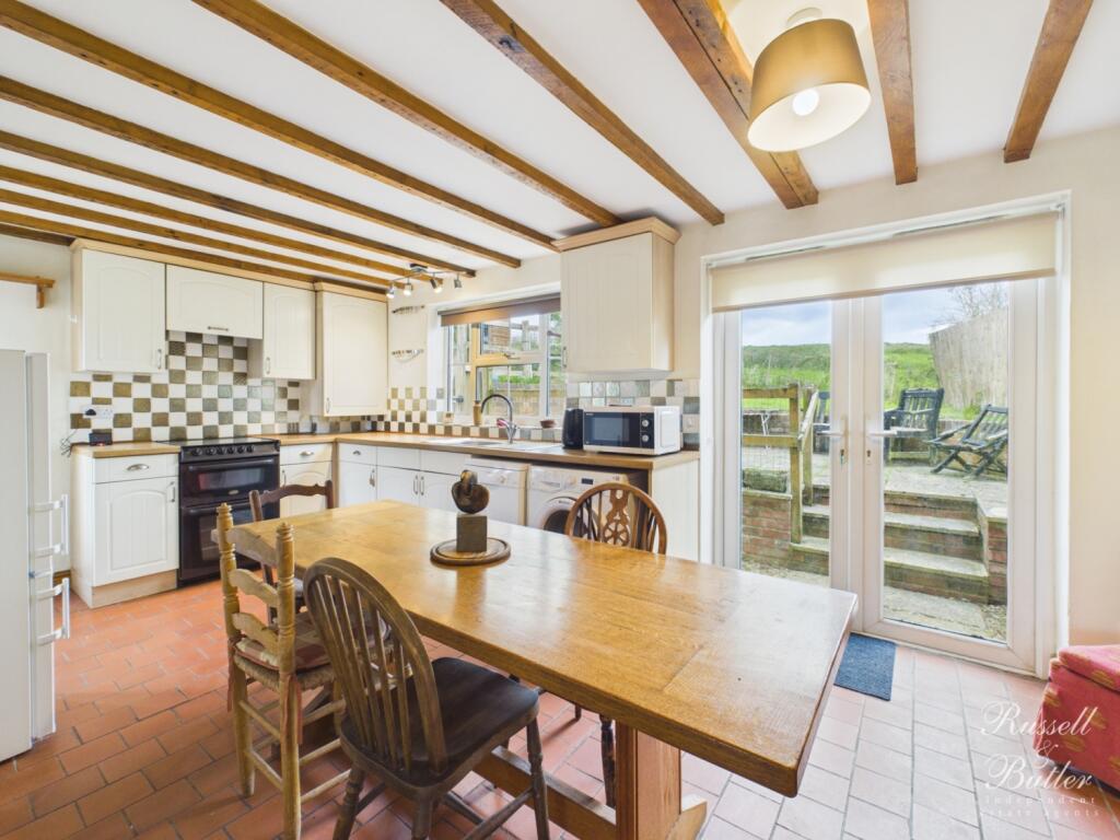 House in Buckingham, Buckinghamshire - View 3
