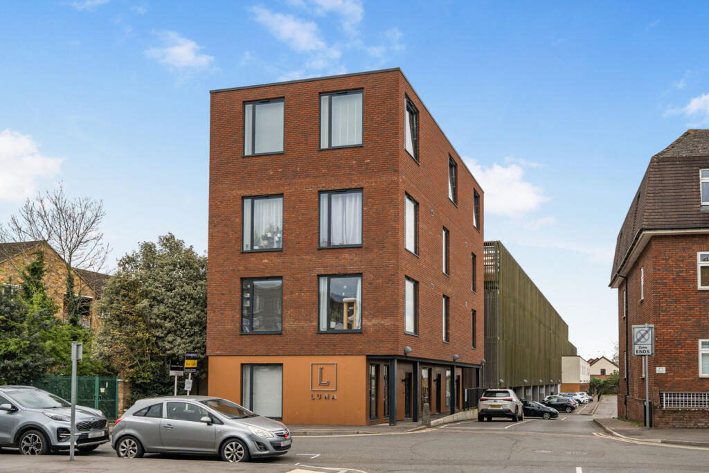 Apartment in London - View 2