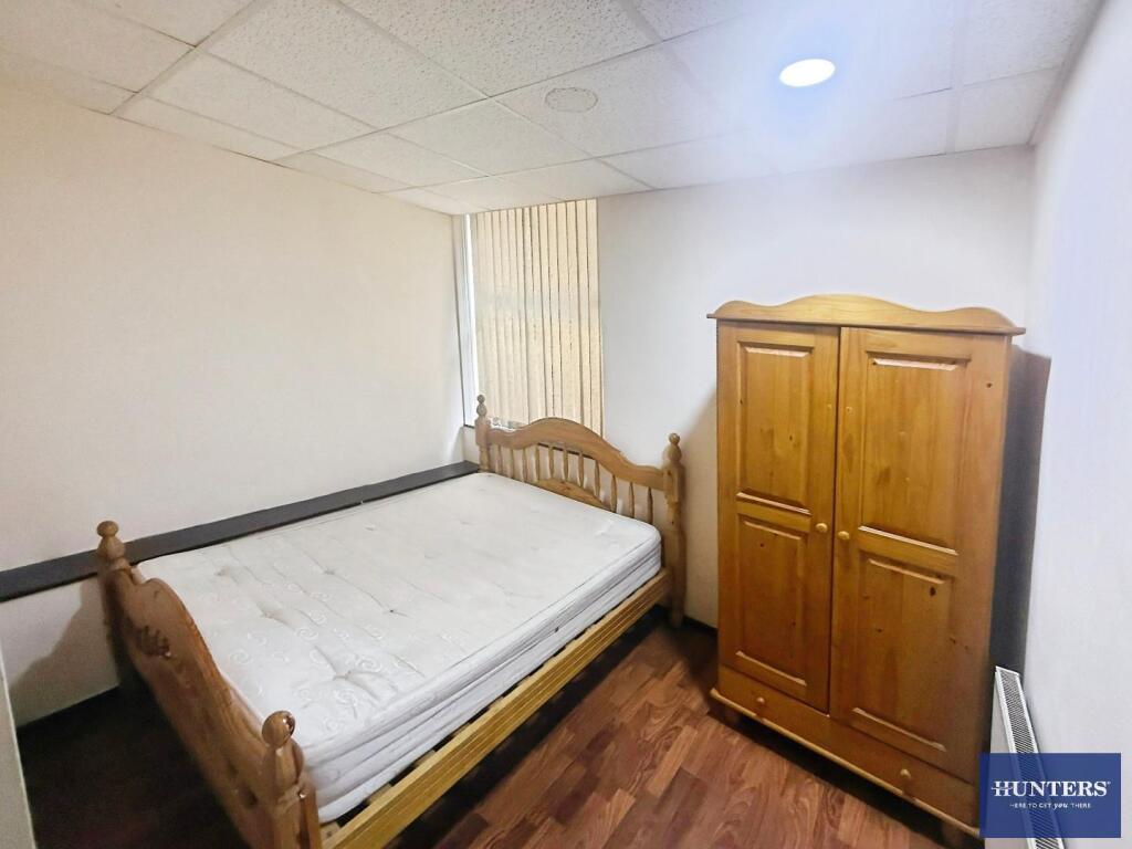 Apartment in Calderdale, West Yorkshire - View 3