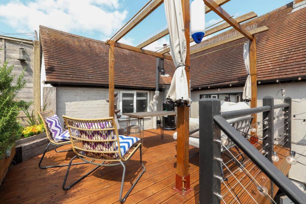 Main image of property: High Street, Spetisbury