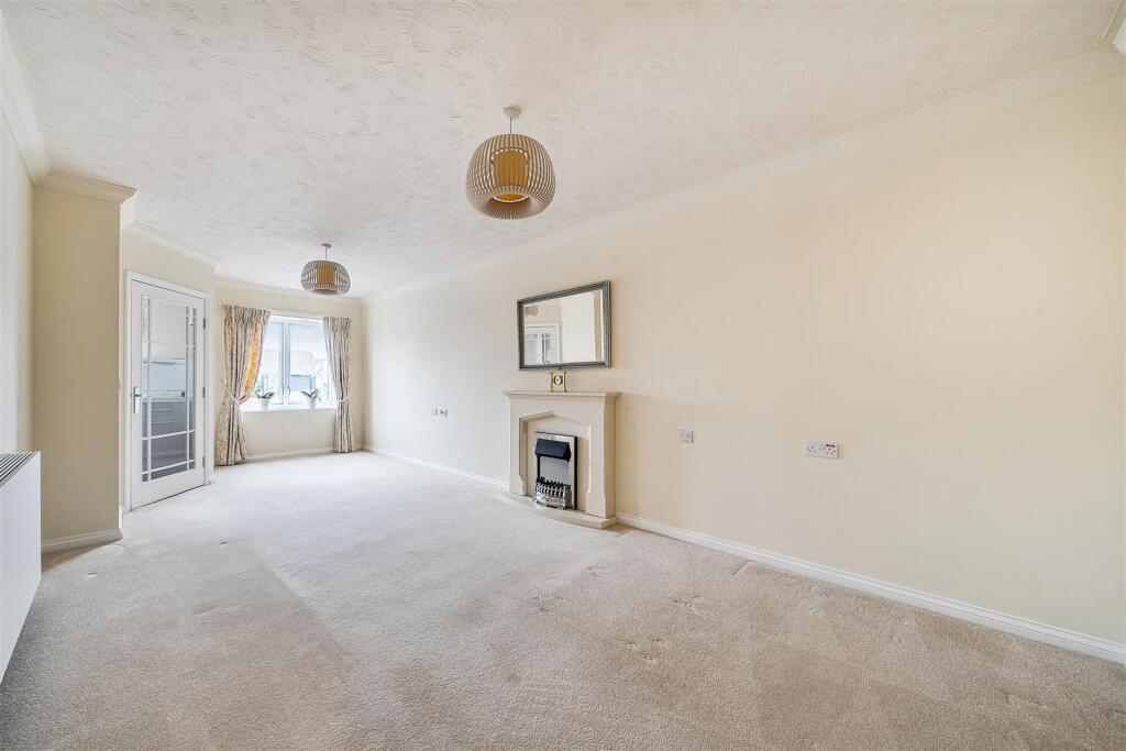 Apartment in Newbury, Speenhamland - View 3