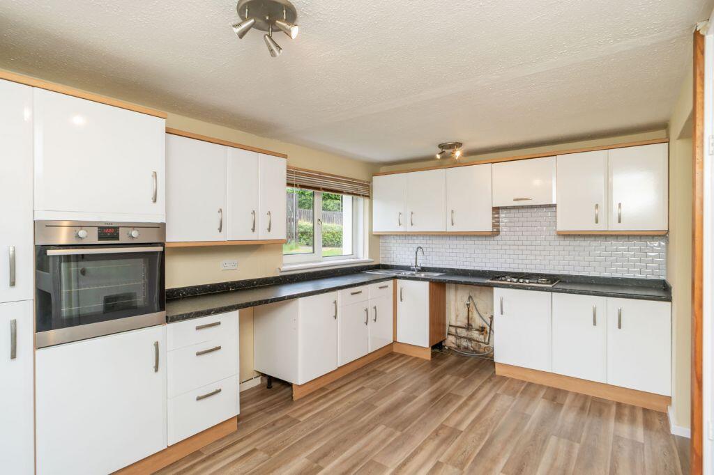 Apartment in Livingston, Howden - View 5