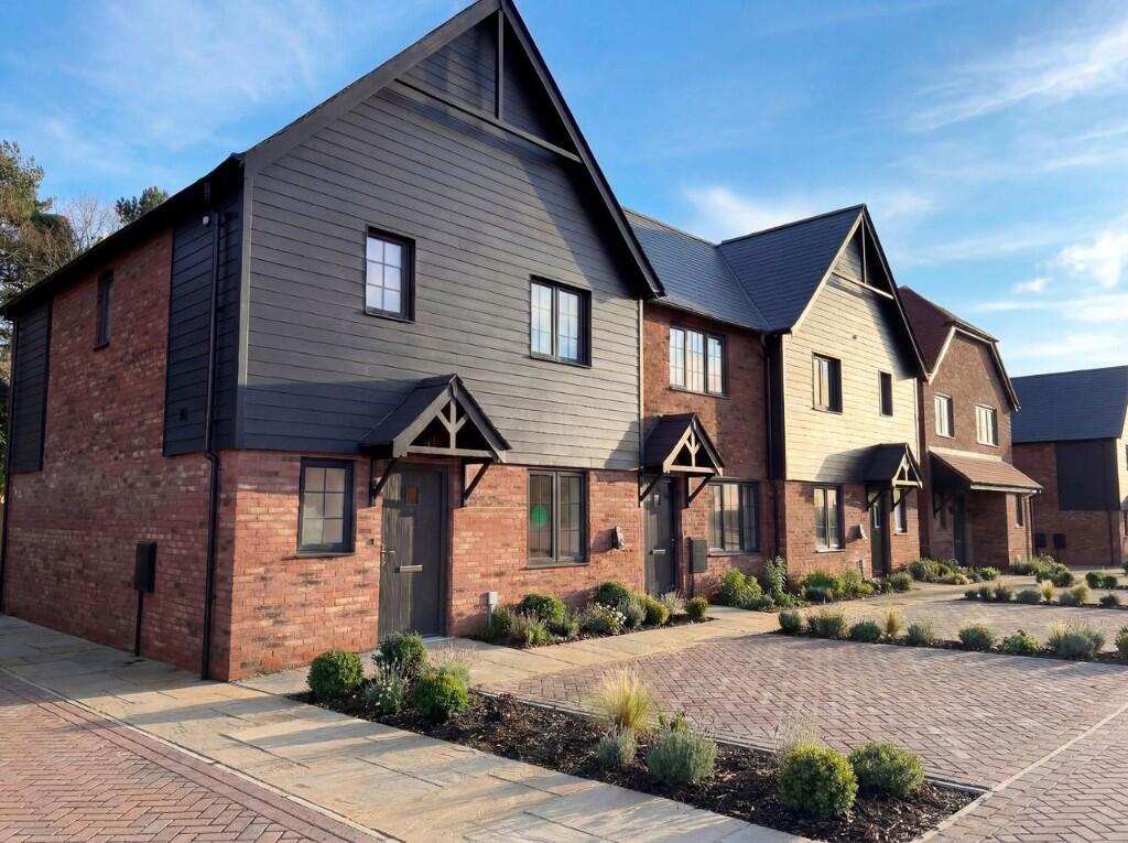 Main image of property: Cauldham Lane, 
Capel-Le-Ferne, 
Folkestone, 
Kent, 
CT18 7HG
