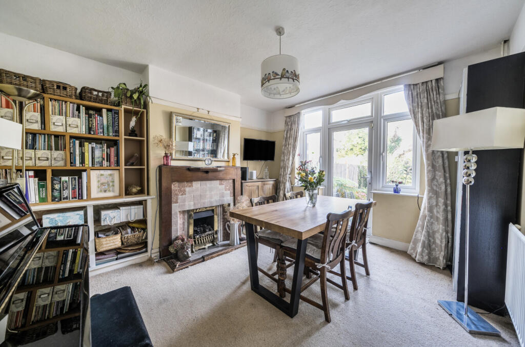Canesworde Road, Dunstable, Bedfordshire photo 4
