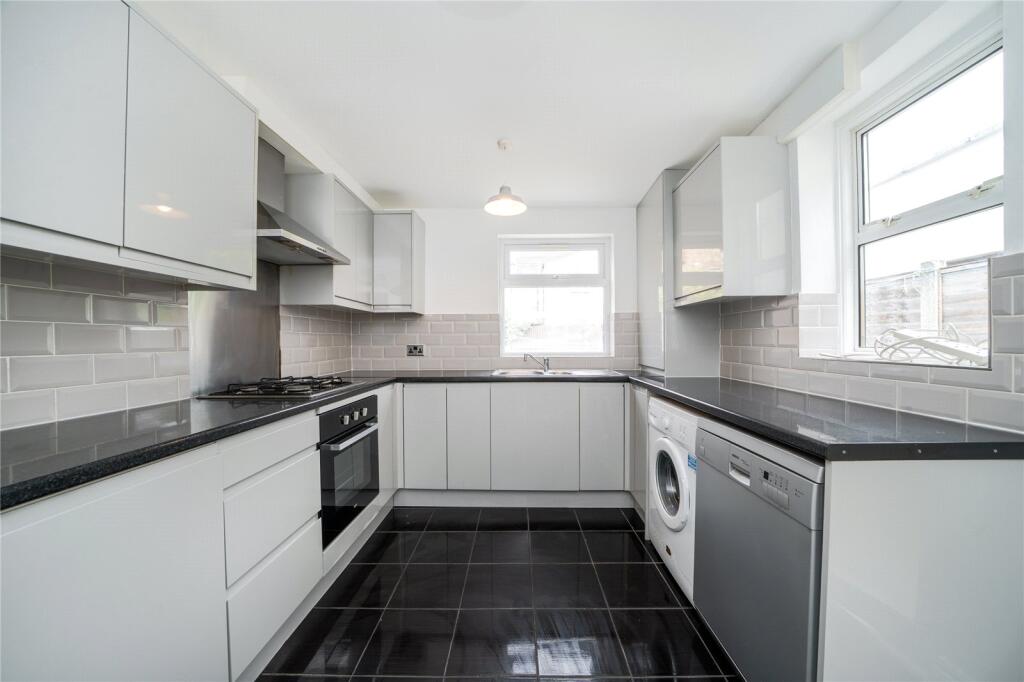 House in London - View 3