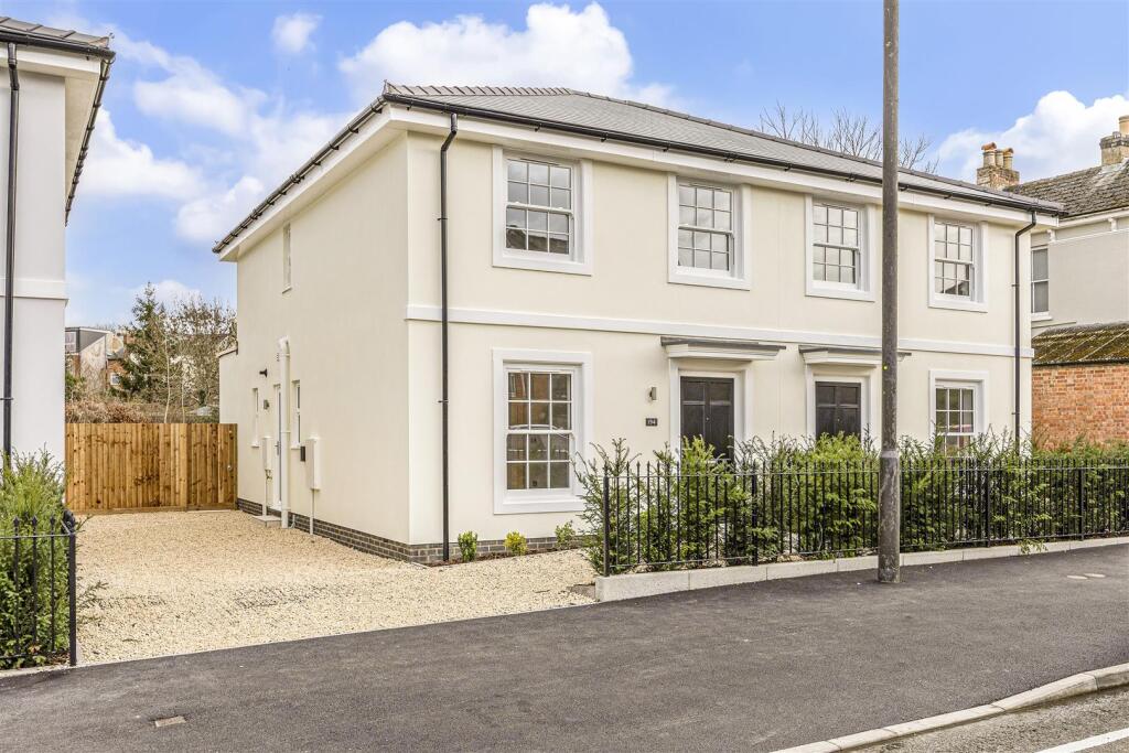 Main image of property: London Road, Charlton Kings, Cheltenham