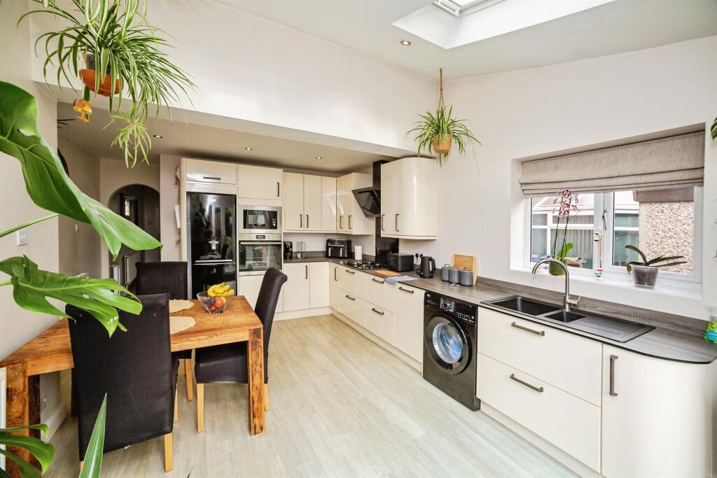 House in Barnsley, South Yorkshire - View 4