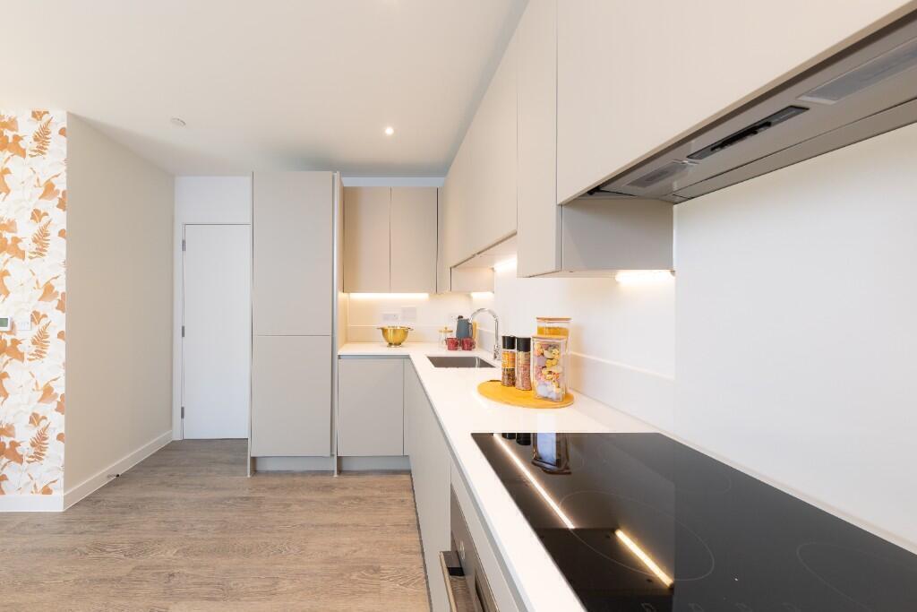 Apartment in London - More