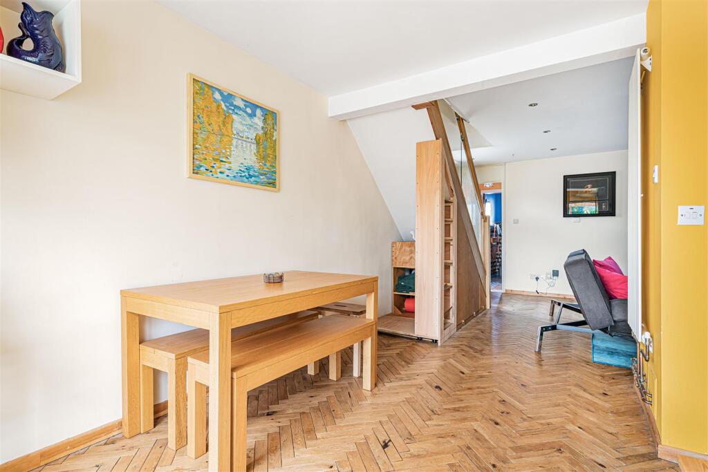 House in Cambridge, Romsey - More
