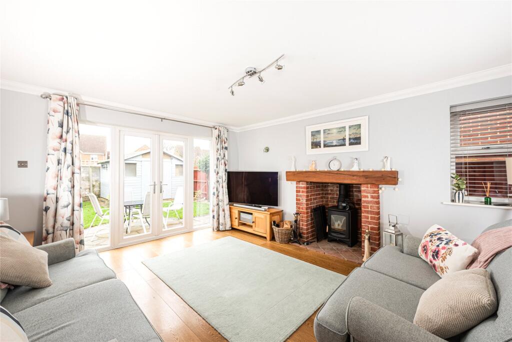 House in Milton Keynes, Caldecotte, Walton - View 2