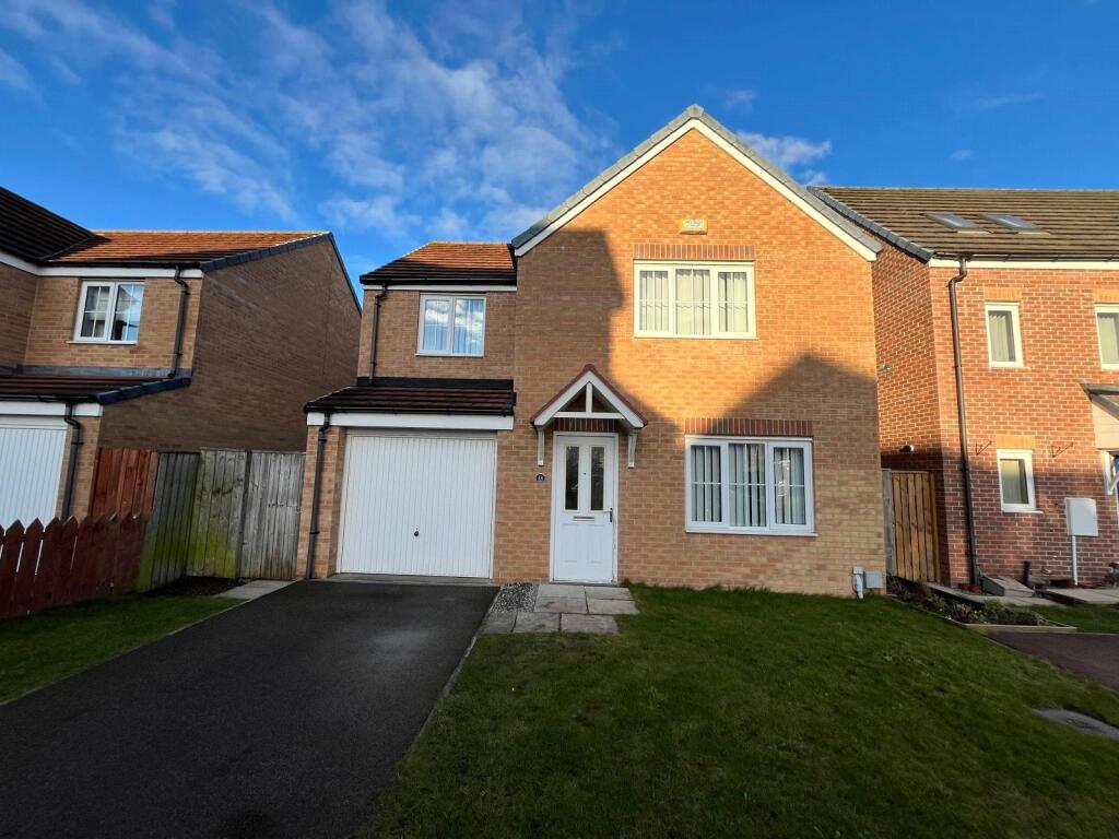 4-bed detached on Springbank, Peterlee, Co Durham, SR8, £240,000