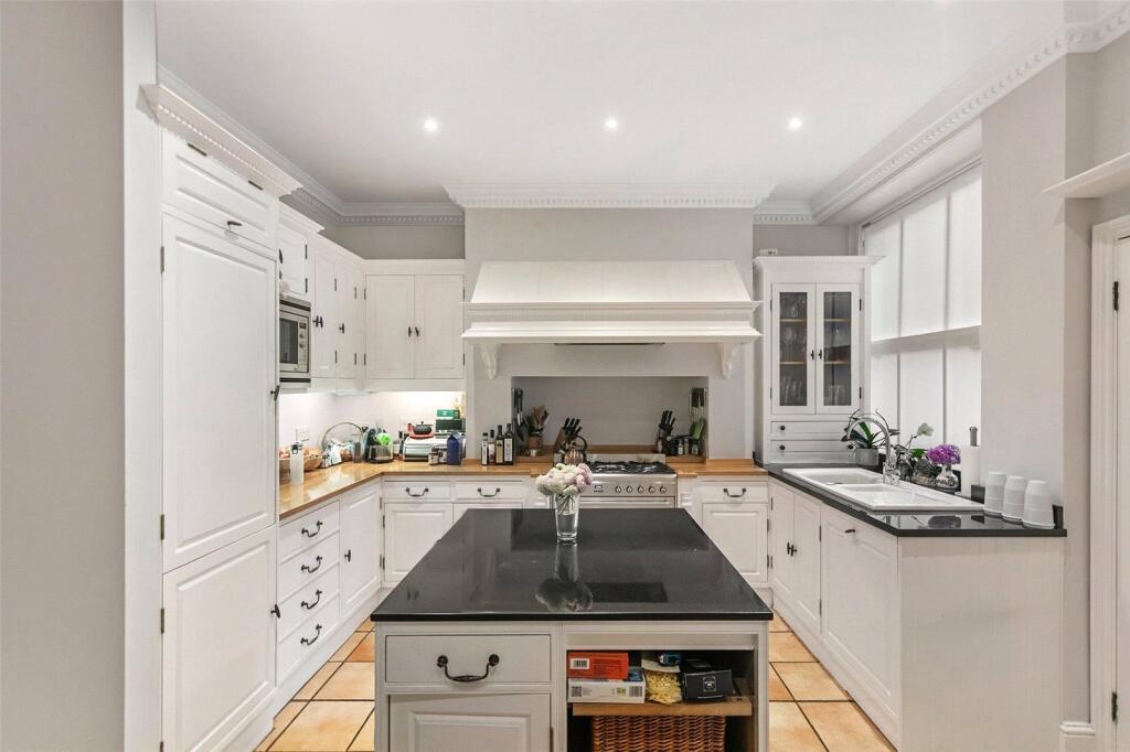 Apartment in London, Winnstay Gardens, Kensington - View 4