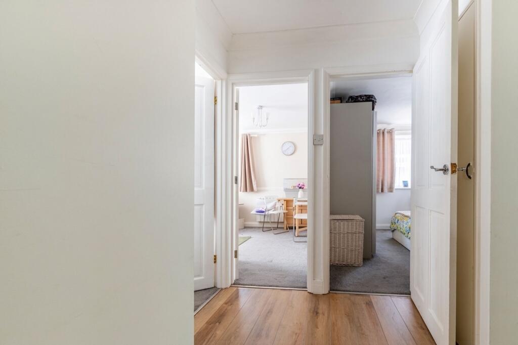 Apartment in Wealden, Polegate - View 5