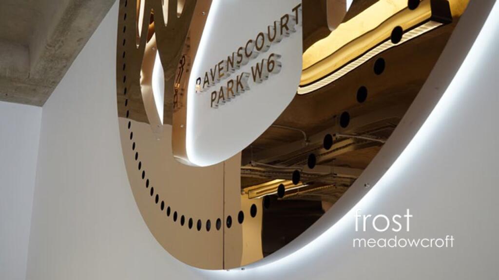 ClockworkBuildingBeavorLaneHammersmithWestLondonW6Officetoletreceptionclock.jpg