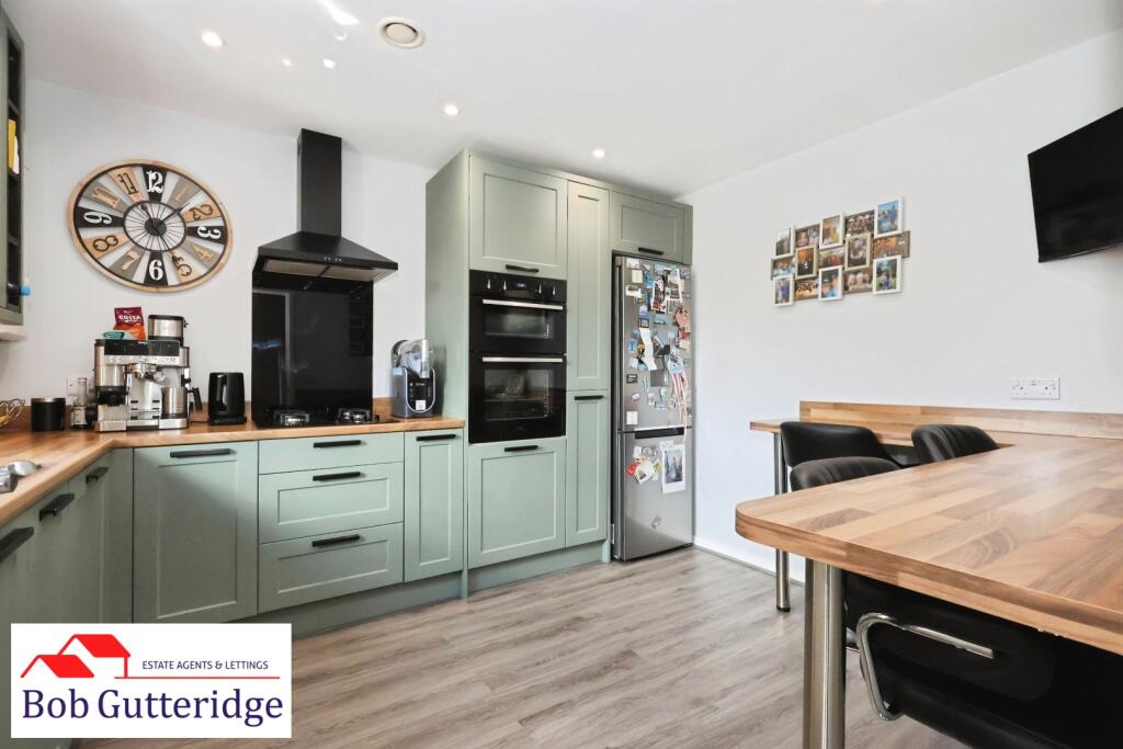 House in Newcastle-under-Lyme, Staffordshire - View 2