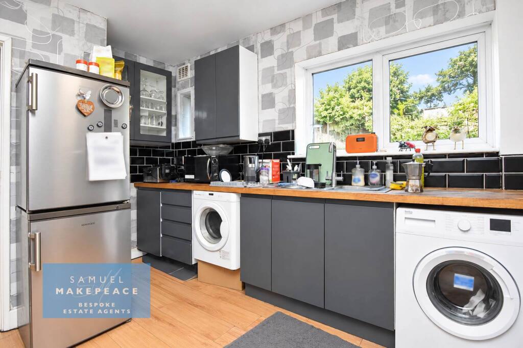 House in Stoke-on-Trent - View 4