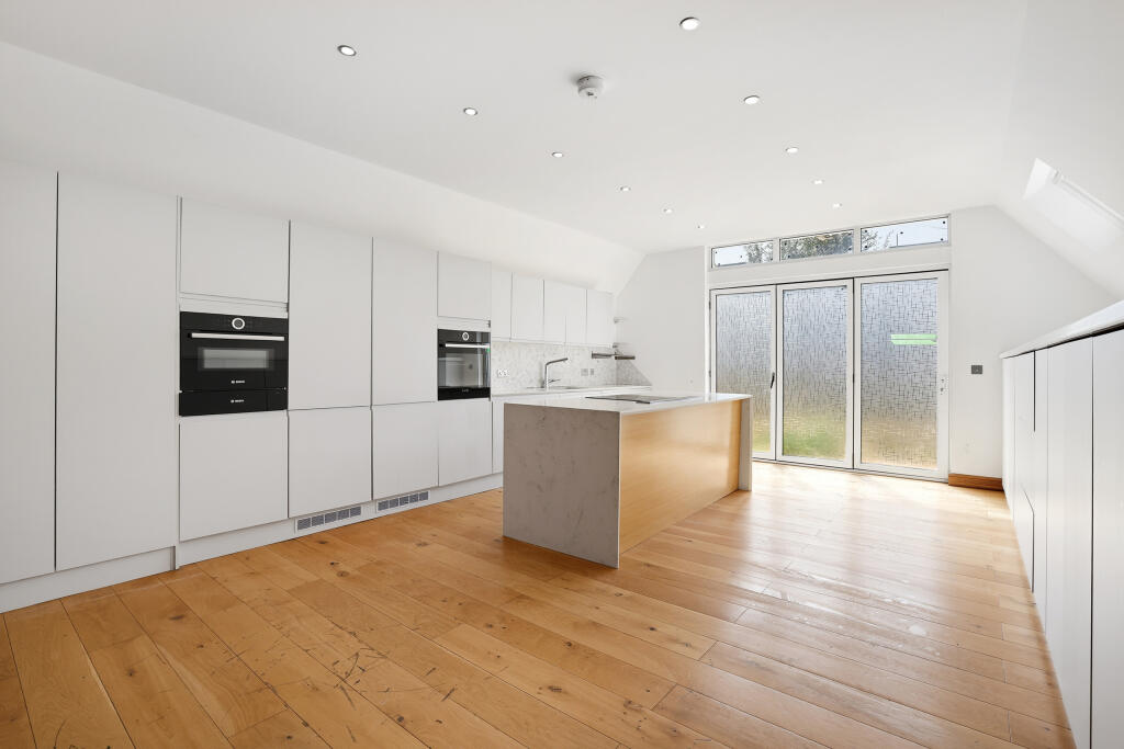 House in London, Perivale - View 3