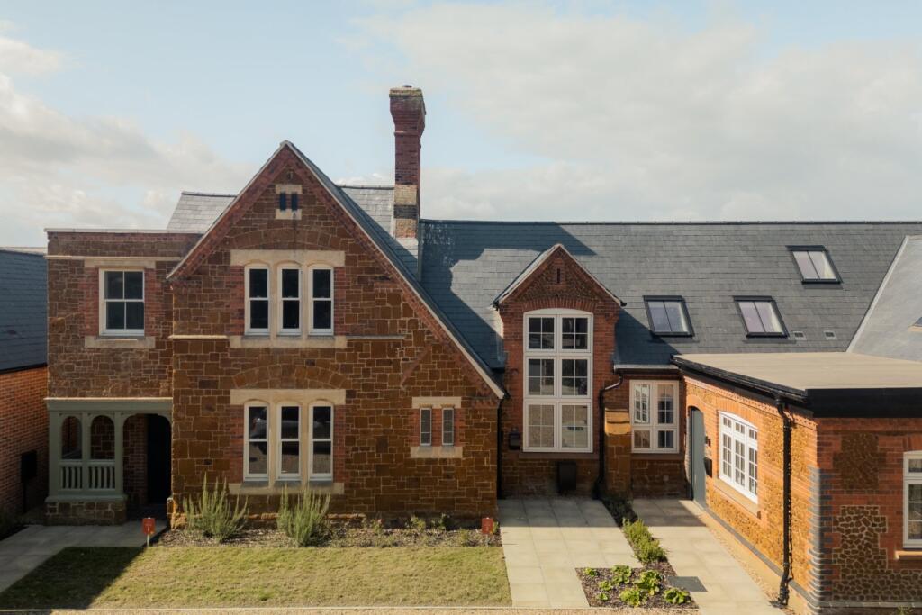 House in Peterborough - View 4