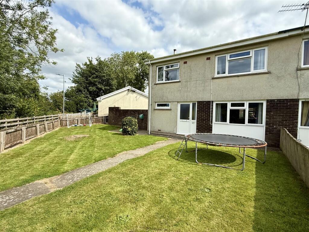 Main image of property: Bro Henllys, Felinfach, Lampeter