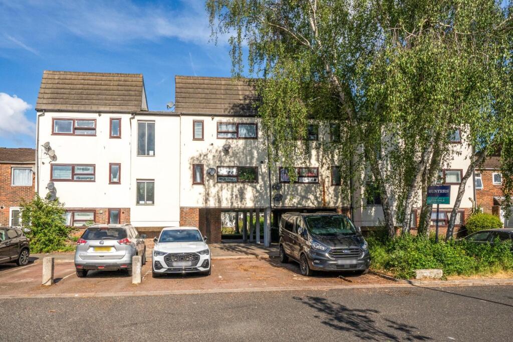 Main image of property: Woolf Close, London