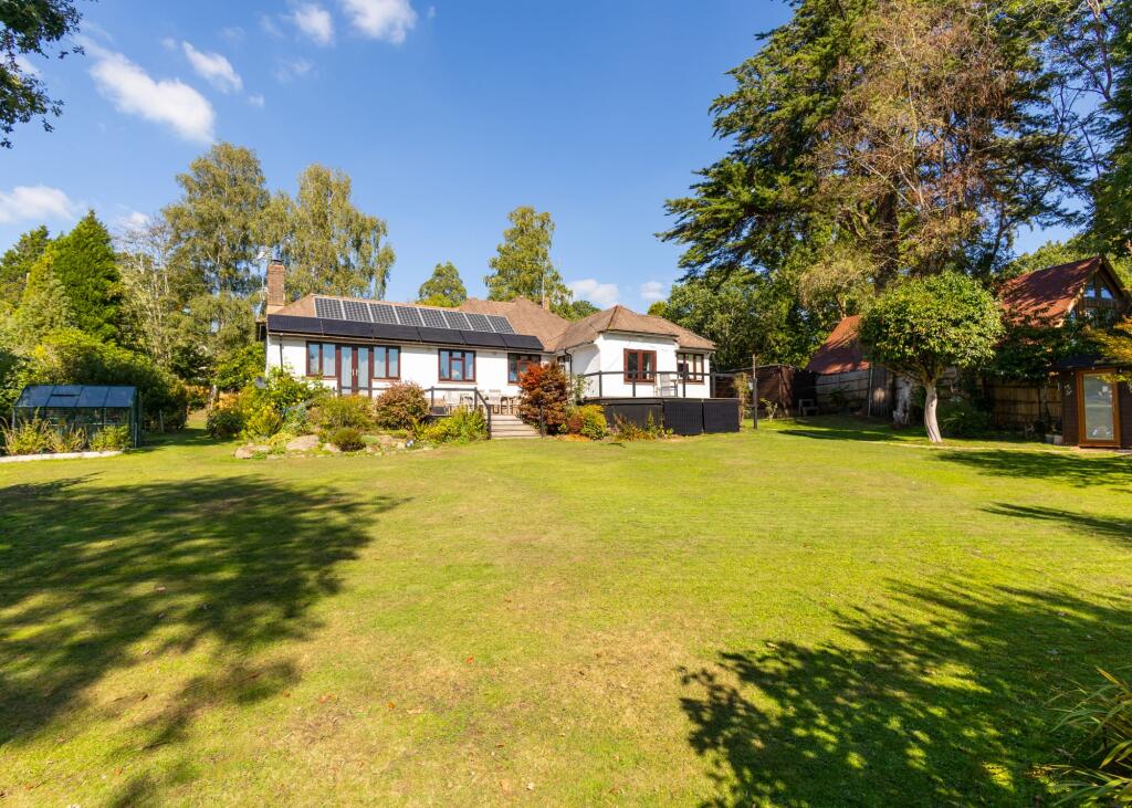 House in Horsham, West Chiltington - View 4