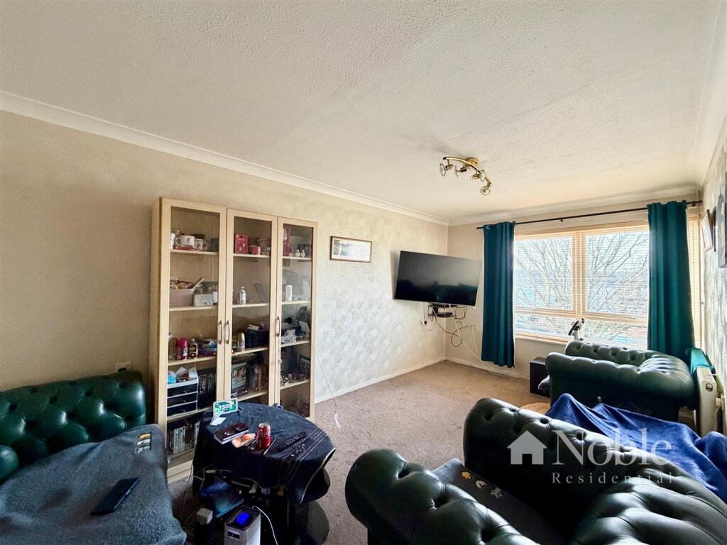 Defoe Way, Romford photo 3