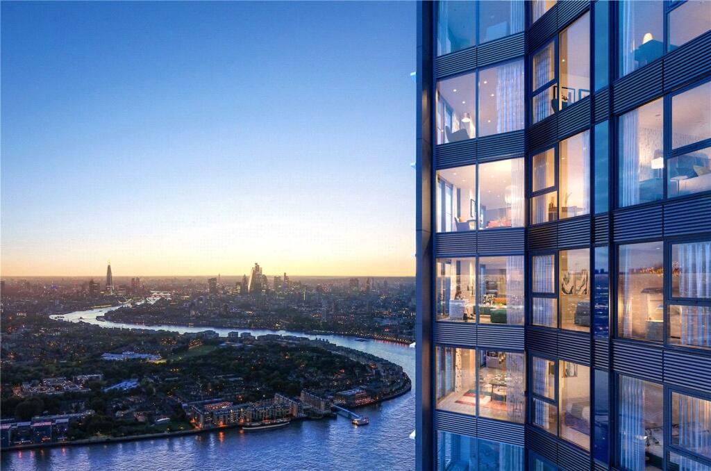 2-bed flat on Aspen, 40 Marsh Wall, Canary Wharf, London, E14, £855,000