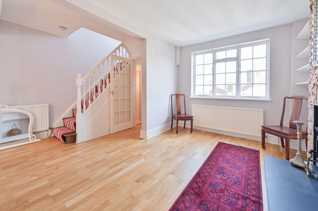 House in Harrow - View 4