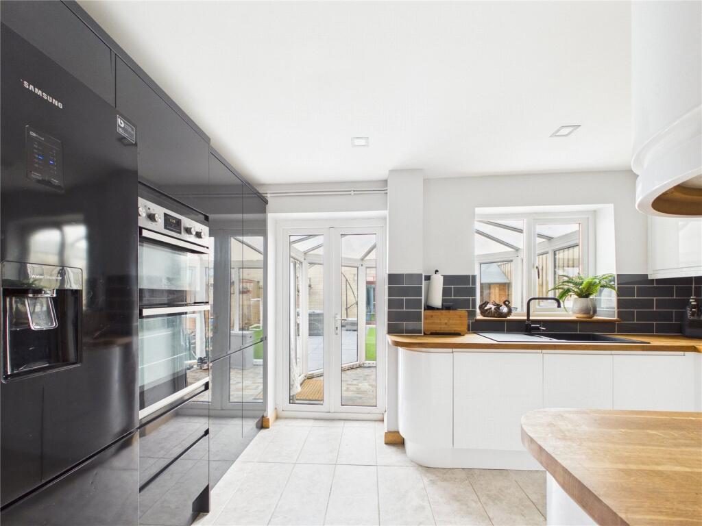 House in Bristol, Barrs Court, Oldland - View 4