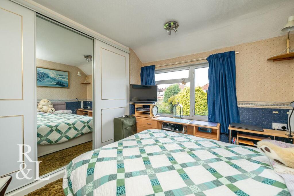 House in Wolverhampton, Springhill - More