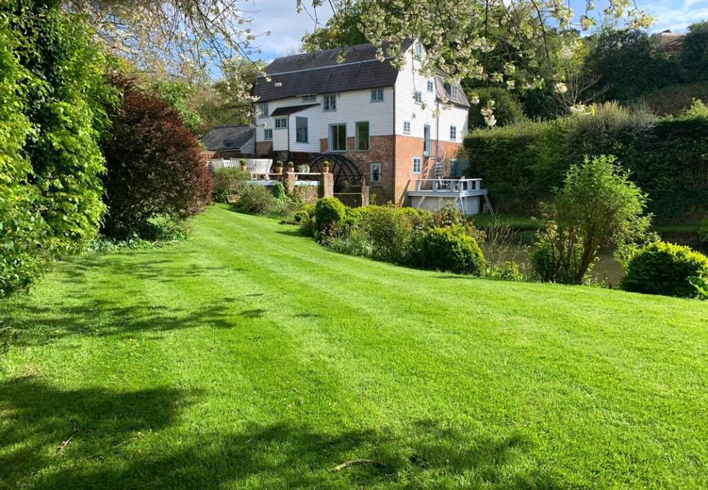 Main image of property: Reigate Road, Dorking, Surrey, RH4