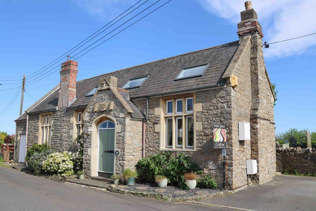 3 bedroom detached house for sale in Kenn Street, Clevedon, BS21