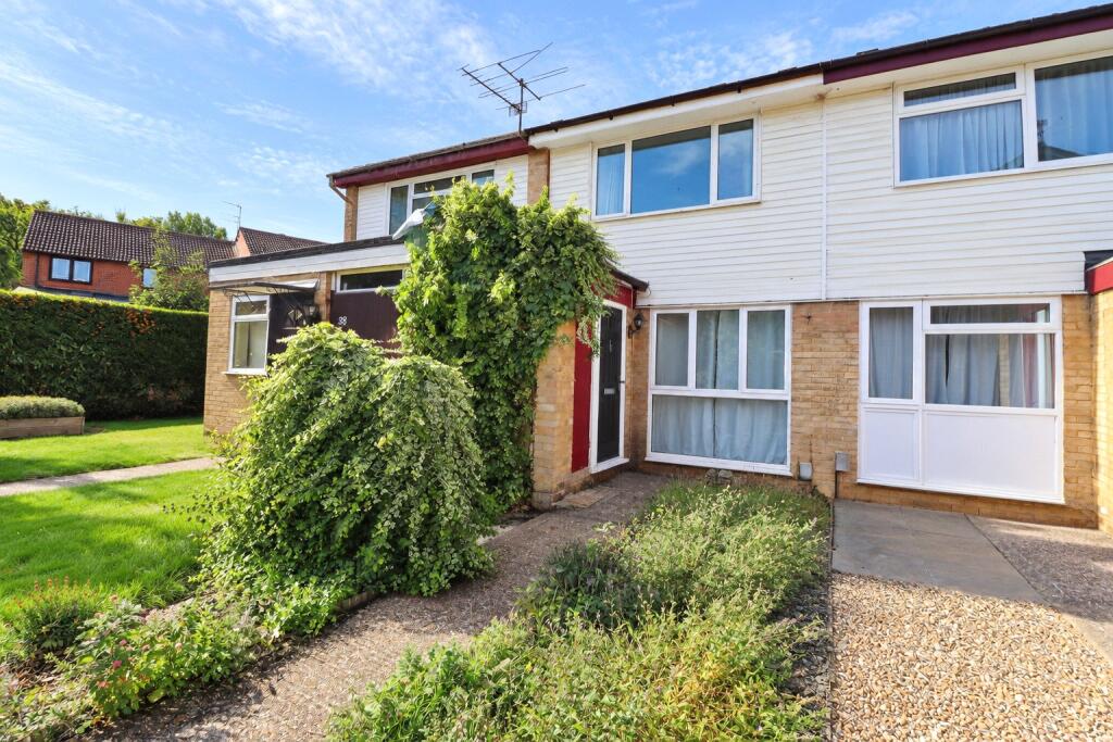 Main image of property: Oakfield, Woking, Surrey, GU21