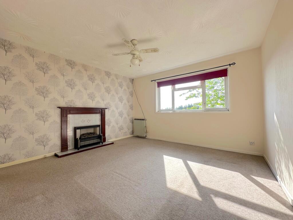 Apartment in Cannock Chase, Staffordshire - View 2