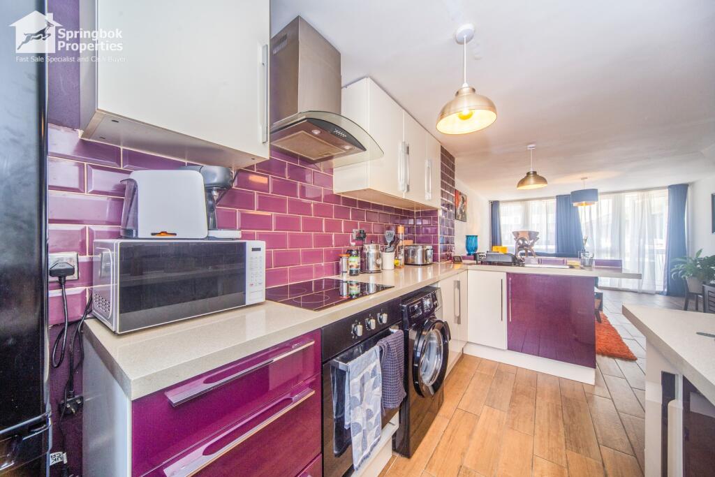 Apartment in Southampton - View 5