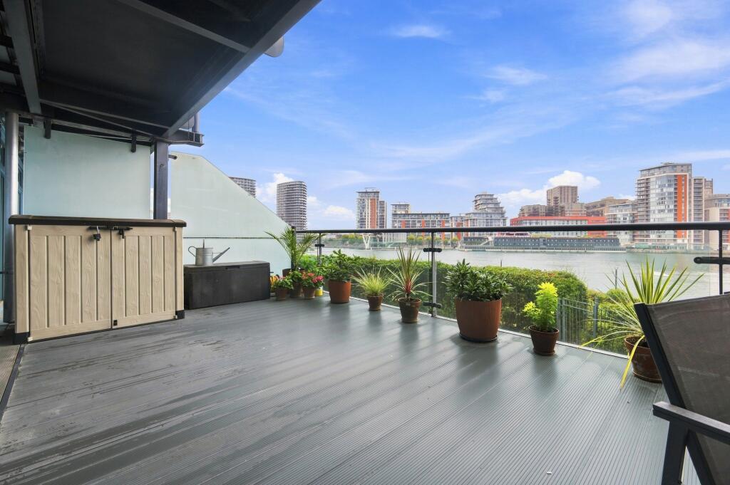Apartment in London - View 5