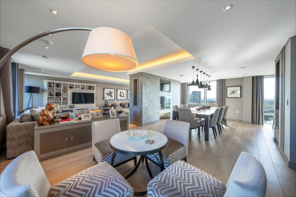 Apartment in London - View 5