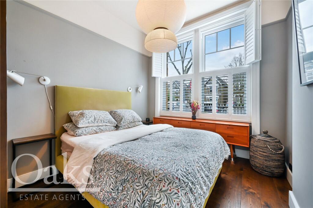 Apartment in London - More