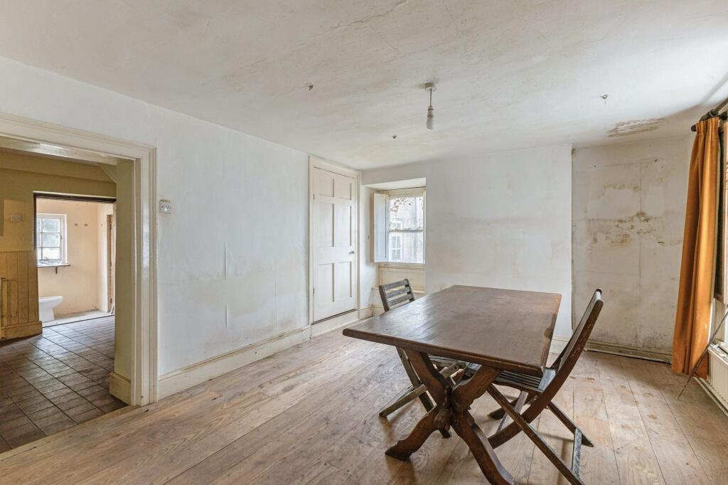 House in Bath - View 4