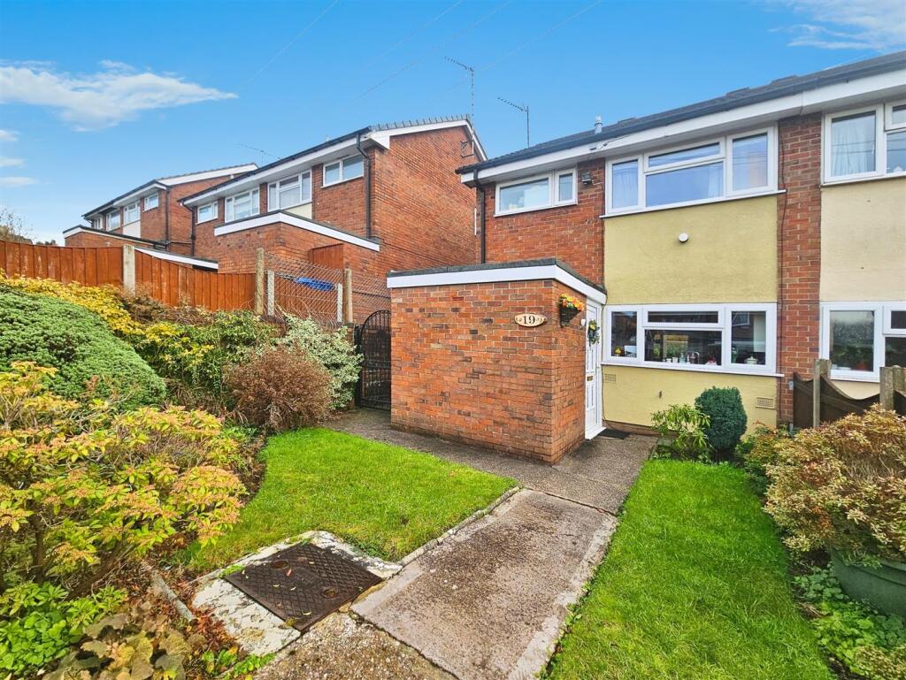 Main image of property: Wellington Road, Kidsgrove, Stoke-On-Trent