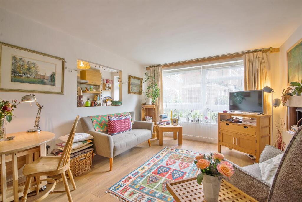 Main image of property: Woodstock Close, Oxford