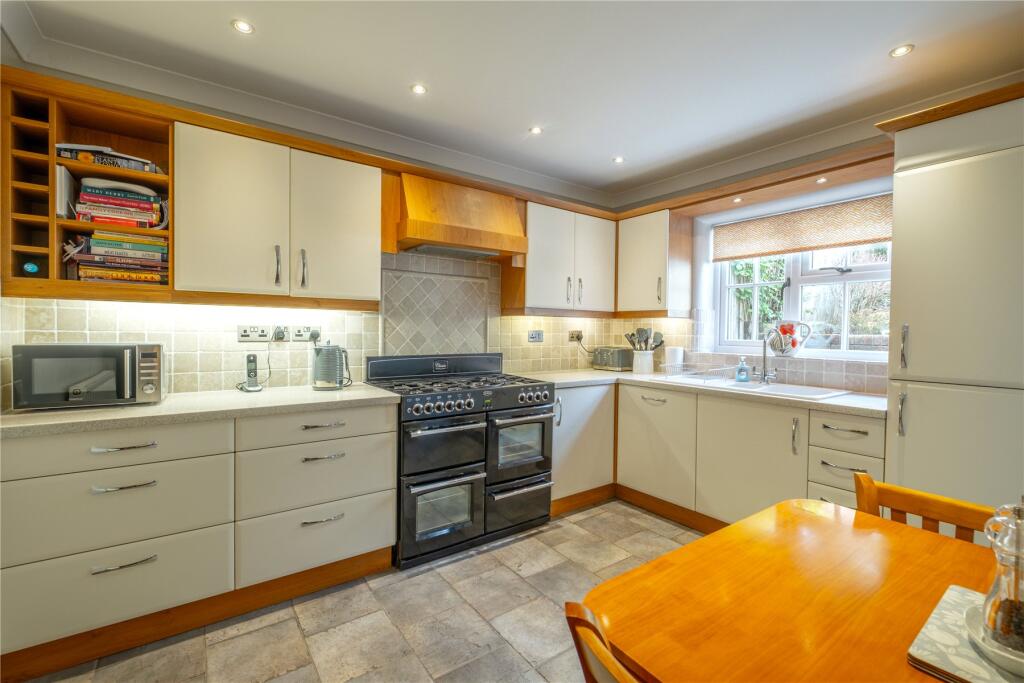 House in Dorchester - View 3