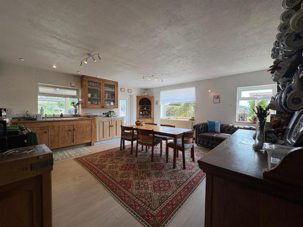 De Ferrers Road, Brompton, Northallerton photo 3